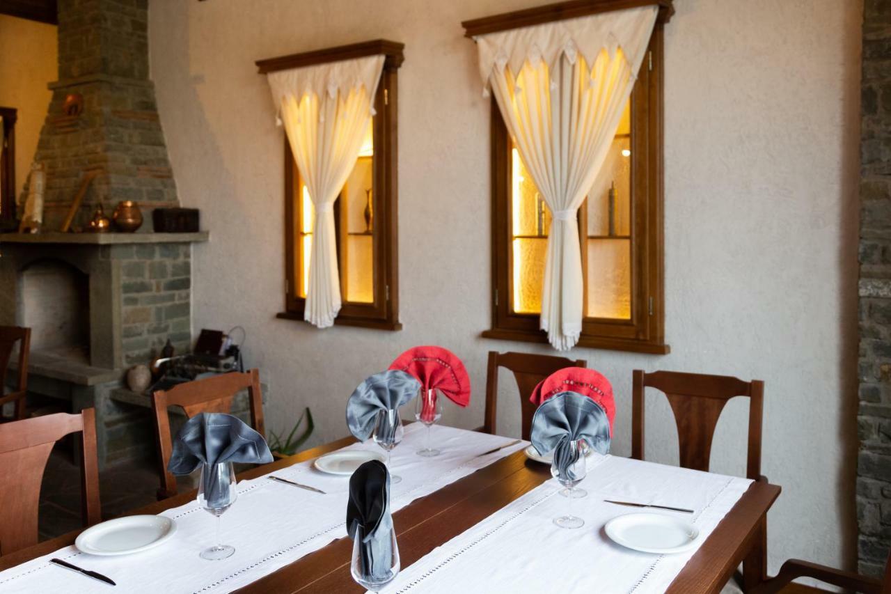 Hotel Restaurant Emblema Petrele